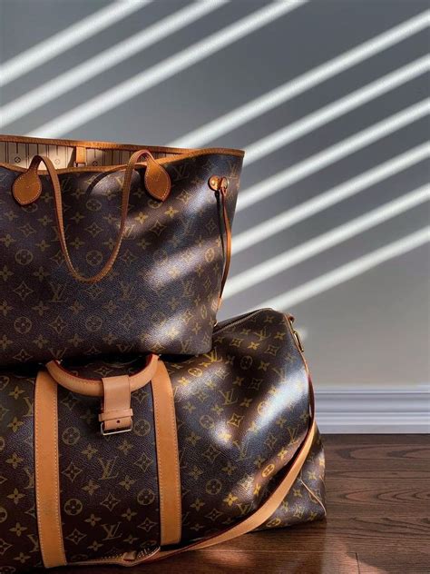 louis vuitton purse lookup